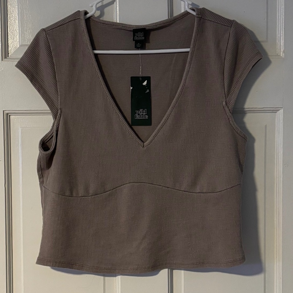 Wild Fable Tan Tee Size XL